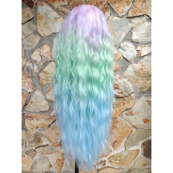 New long wavy pastel rainbow lace front wig - Picture 4 of 5